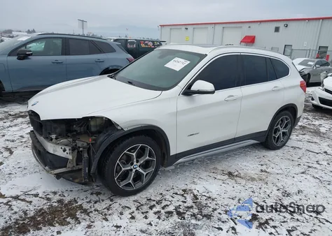 2018 BMW X1 xDrive28I z USA, uszkodzony, nr VIN WBXHT3C3XJ5K26846